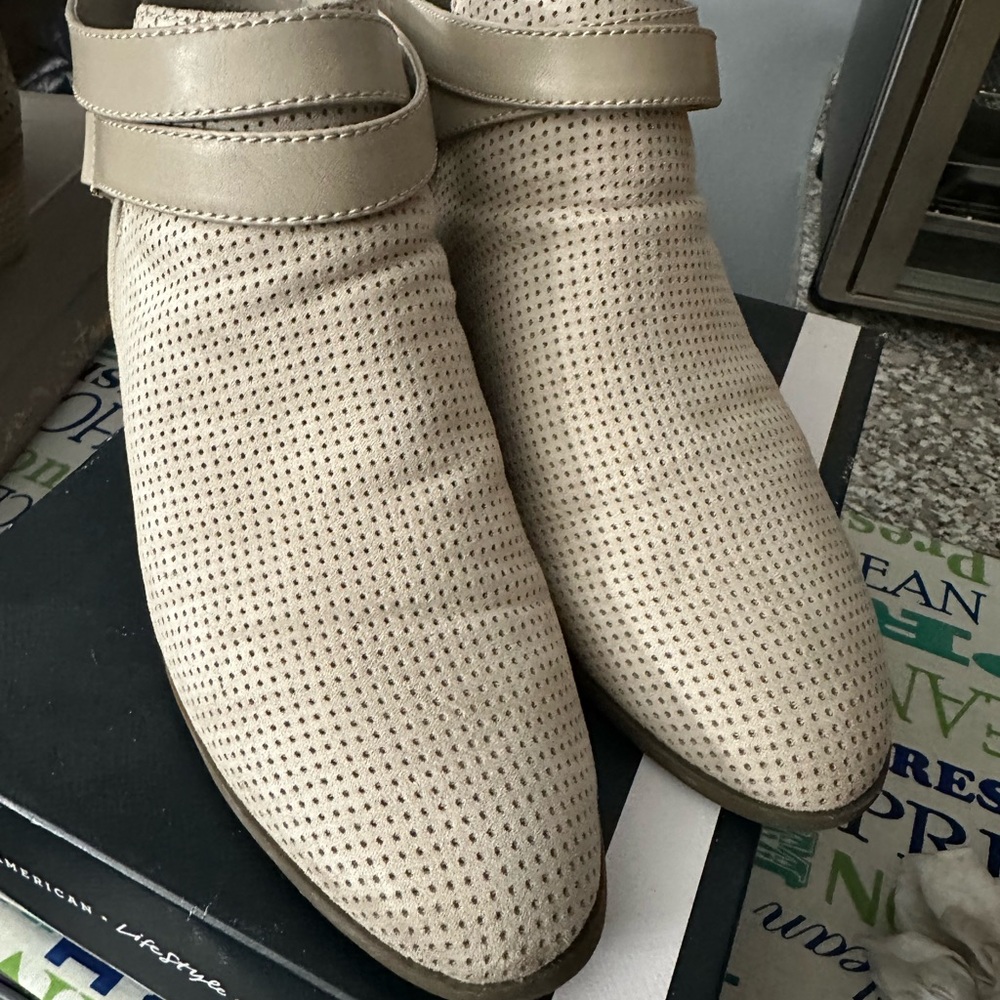 Dr. Scholl's Beige Perforated Ankle Booties